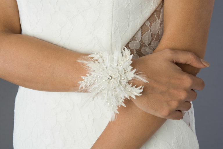 wedding-accessories-2018-bracelet-feather-flower